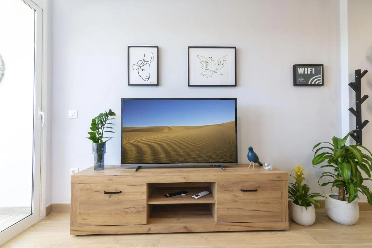 Oasis Playa Del Ingles 324 By Homestaygrancanaria San Bartolome de Tirajana  Spain